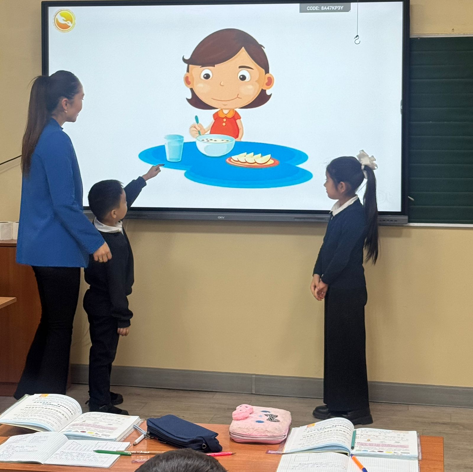 "«Денсаулығыңды сақта! Байыппен тамақтан. Спортпен өмір сүр» " тақырыбындағы сынып сағаты/Классный час на тему "Сохраняй своё здор-е! Живи со спортом"