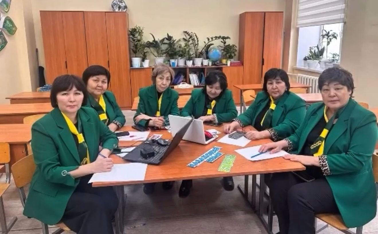 "Жасанды интеллектті бастауыш сыныптарында тиімді пайдалану жолдары" дөңгелек үстелі